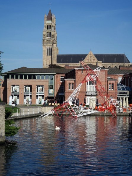 di_20150928_035809_bruges_beguinage_triennale_hehe_2015_undercurrent_oudsintjan_canal