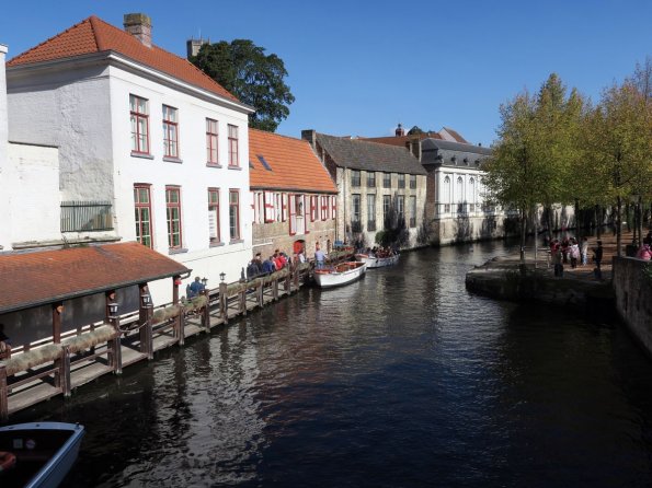 di_20150928_043209_bruges_dedijver_canal_boats