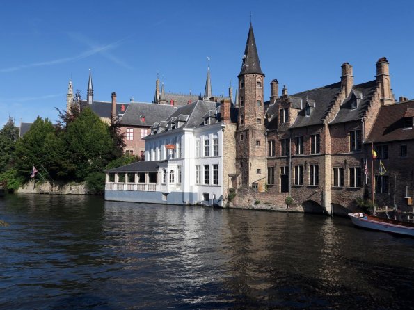 di_20150928_044056_bruges_dedijver_canal_view_west