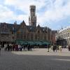 di_20150928_065548_bruges_grotemarkt_plaza_tompouce