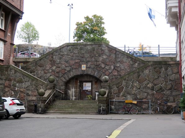 di_20151010_070318_helsinki_oksasenkatu_stairs
