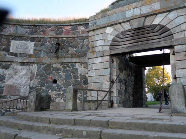 di_20151011_090245_suomenlinna_kingsgate