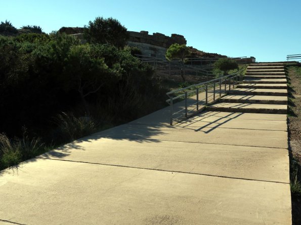 di_20151113_062624_templeofposeidon_steps