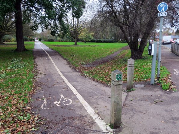 di_20151119_040748_cambridge_sheepsgreen_bike_path