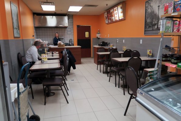 di_20160408_132438_scarborough_makdeli_diningroom