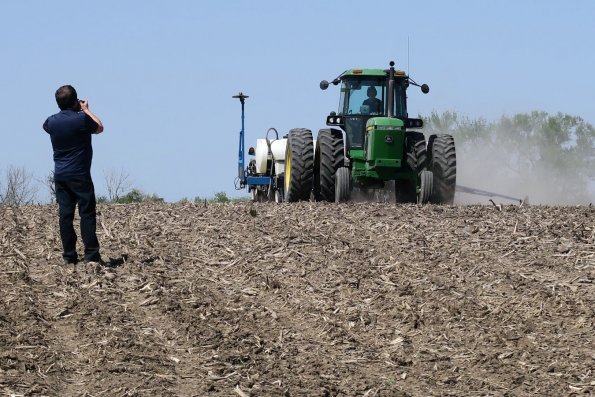 di_20160506_145912_salinaiowa_tractor_dlh