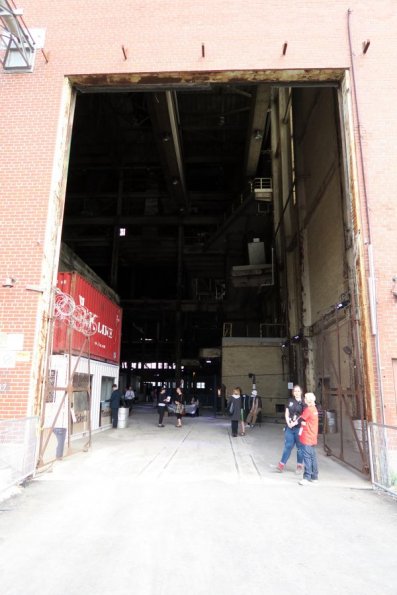 di_20160616_163522_thehearn_northwest_entrance