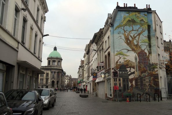 di_20161126_103207_molenbeek_fresque44_ruedecomtedeflandre