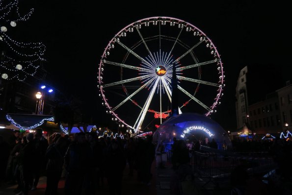 di_20161126_112247_brussels_placestecatherine_christmasmarket