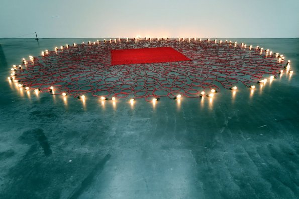 di_20161202_094104_kiasma_monahatoum_2008_undercurrentred