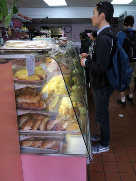 di_20170319_142509_sanfran_chinatown_bakery