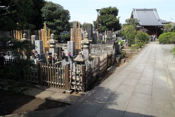 di_20170324_232130_nippori_daikokuten_kyooji_temple_cemetery