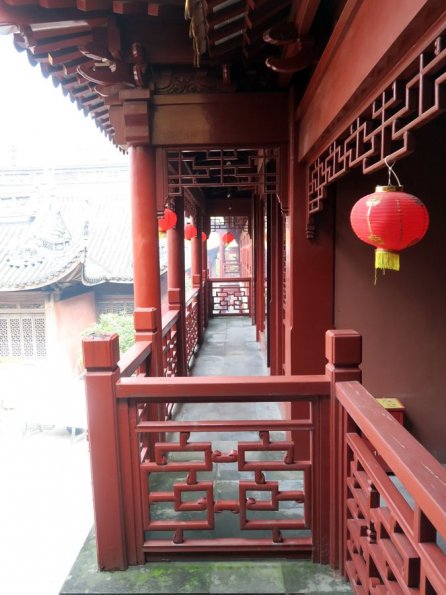 di_20170407_210516_qinciyangdiantaoist_secondfloorbalcony