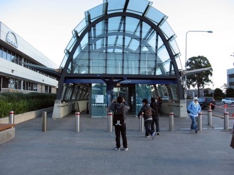 di_20090702-174418-macquariepark-station.jpg