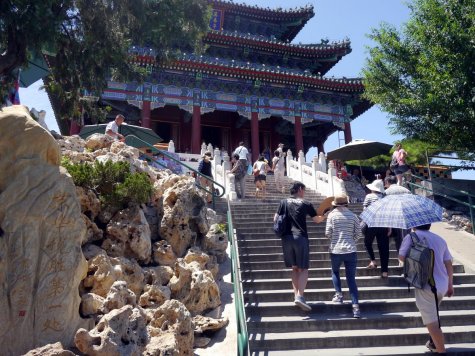 di_20130702_000922_jingshanpark_steps.jpg