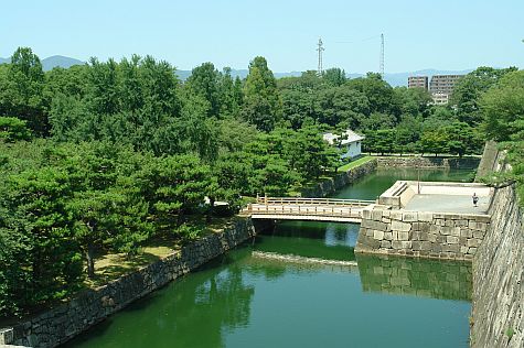 2007/07/27 Nijo Castle, Ninomaru Palace – Distractions, reflections
