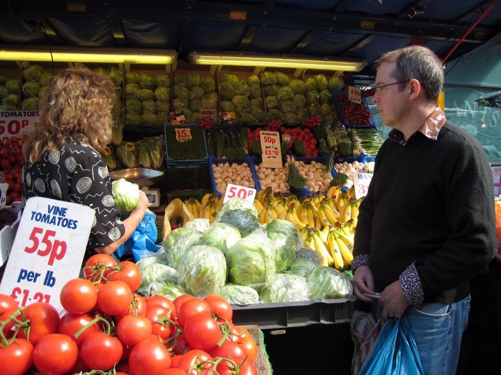 2008/09/14 Market in Croydon, dining in Purley – Distractions, reflections