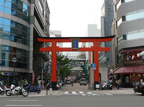 20070726_Kobe_shinto_torii.jpg