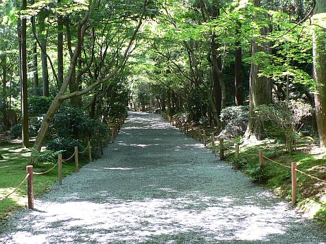 20070726_Ryoan-ji_front_exit_walk.jpg