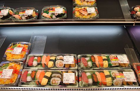 20070726_Yamato-Saidaiji_Jusco_sushi.jpg