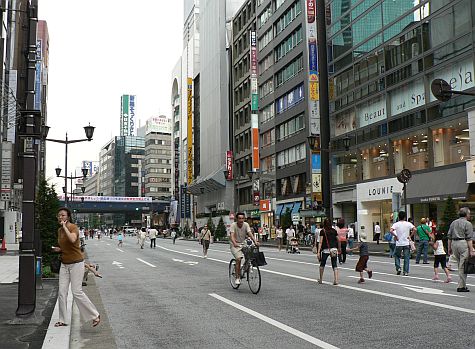 20070728_Chuo-dori_mall_view_south.jpg