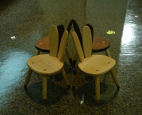 20070729_CraftsGallery_kids_chairs.jpg