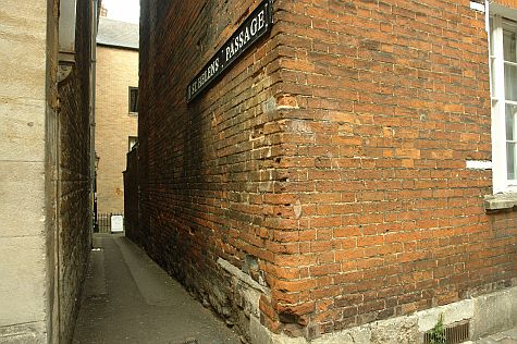 20070902_Oxford_St._Helens_Passage.jpg