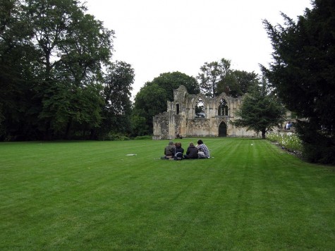 DI_20080910 121350 York StMarysAbbey ruins